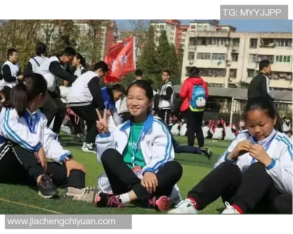 足球明星图头像女孩的魅力与风采展现青春活力与梦想追逐