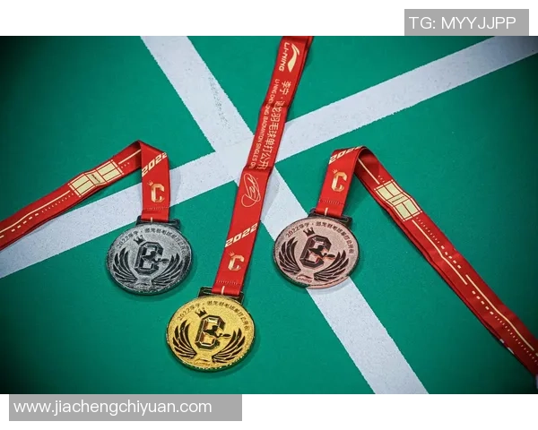 羽毛球战术:西安羽毛球队的防守体系 羽毛球战术:西安羽毛球队的防守体系